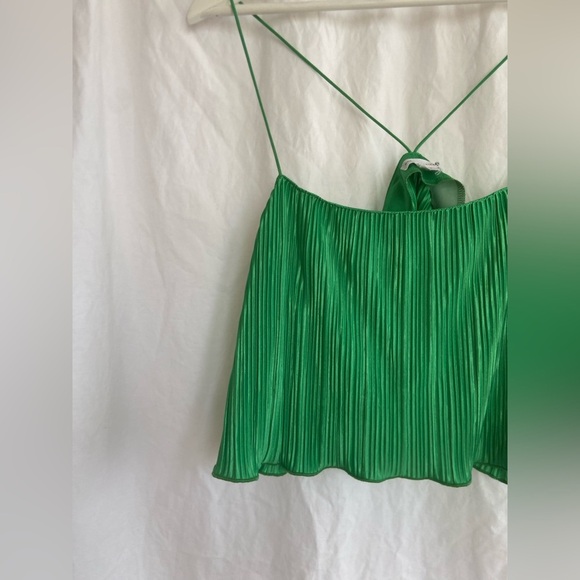 Good American Plisse Bungee Strap Crop Top in Summer Green - Size 1/2 Size S/M - Picture 4 of 13